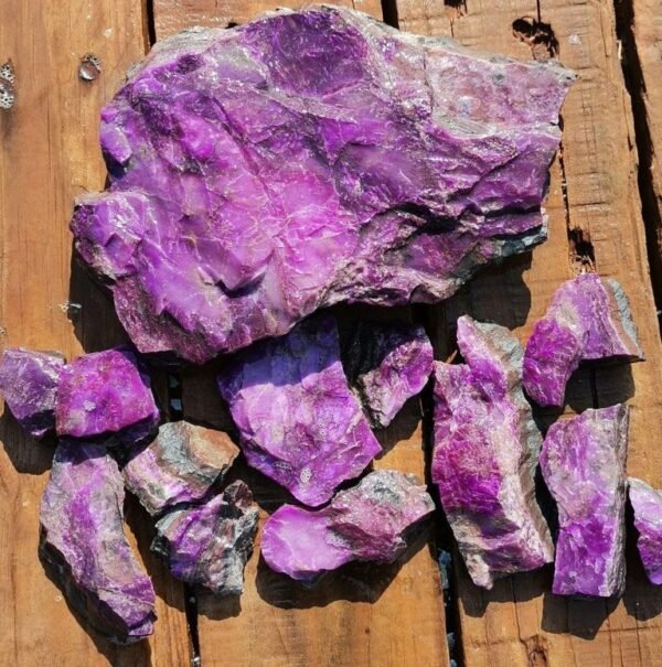 Sugilite Gemstones - Image 4
